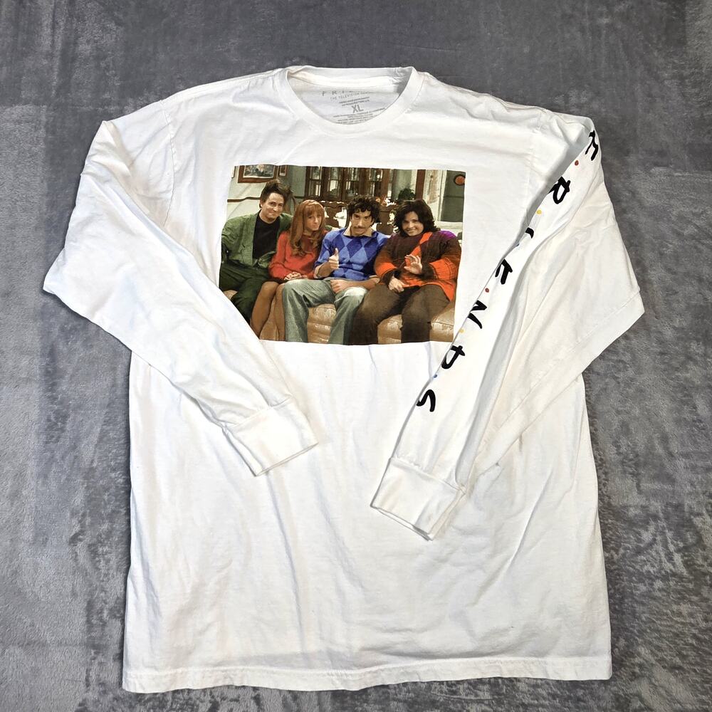 Rare Vtg Friends TV Show Y2k size XL White Long sleeve Tee shirt Rt sleeve hit